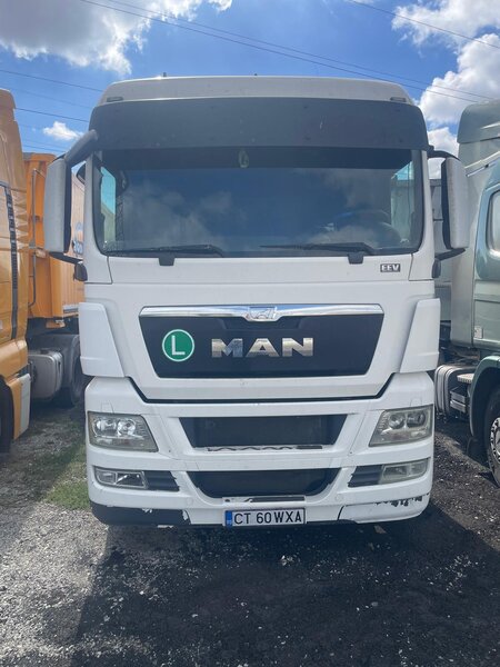 Vanzare cap tractor